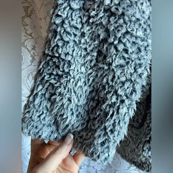 Kensie Furry Faux Fur Open Front Hooded Cardigan Women’s L/XL - Picture 5 of 8